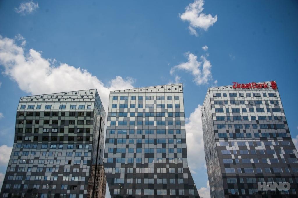 S2 poslovno-stambeni kompleks